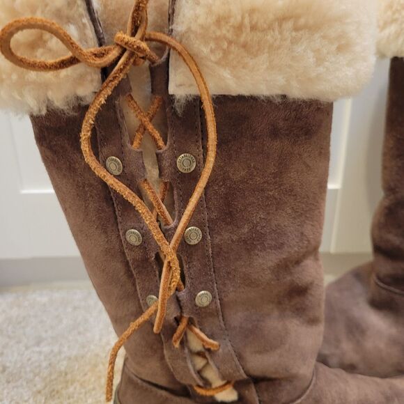 Women's UGG Australia Upside 5163 Suede Sheepskin Lace Up Tall Boots Size 6 - Picture 3 of 7